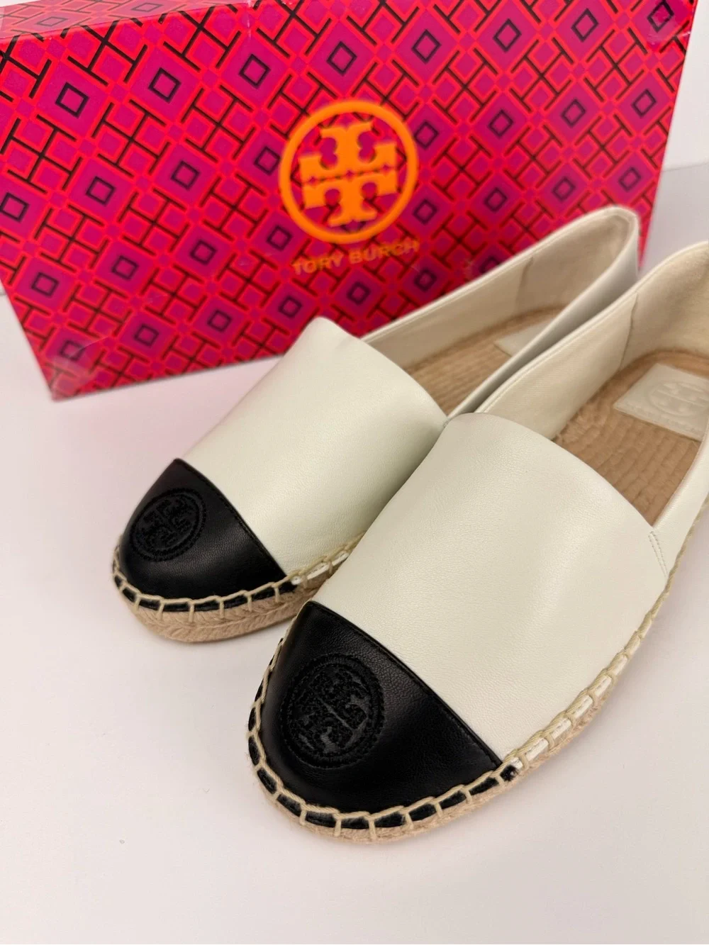 Tory Burch Colorblock Flat Espadrille Nappa Leather Shoes New Ivory/Black 5.5
